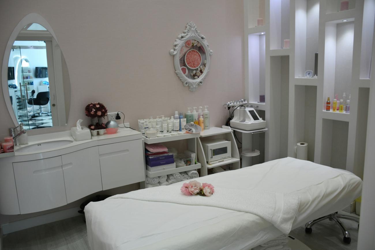 Elegant spa room with white decor details